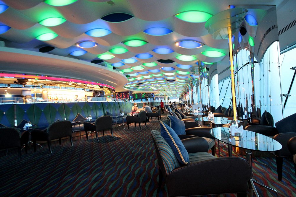 Top 10 Luxury Bars and Lounges in Dubai