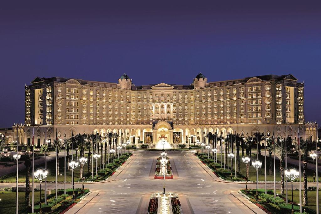 Best Areas for Couples in Dubai