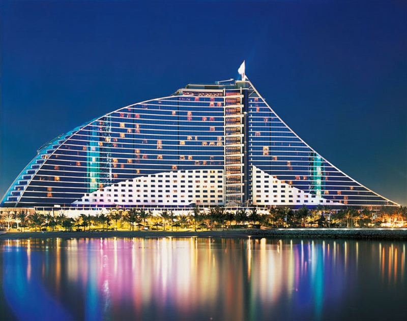 Best Areas for Couples in Dubai