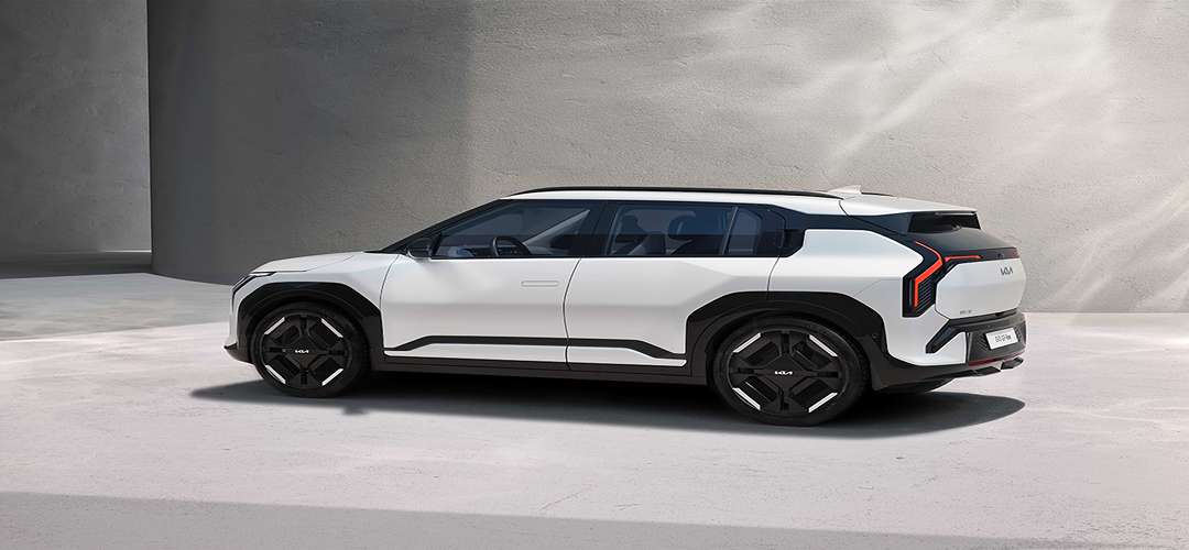 Best Luxury Electric Cars for 2025
