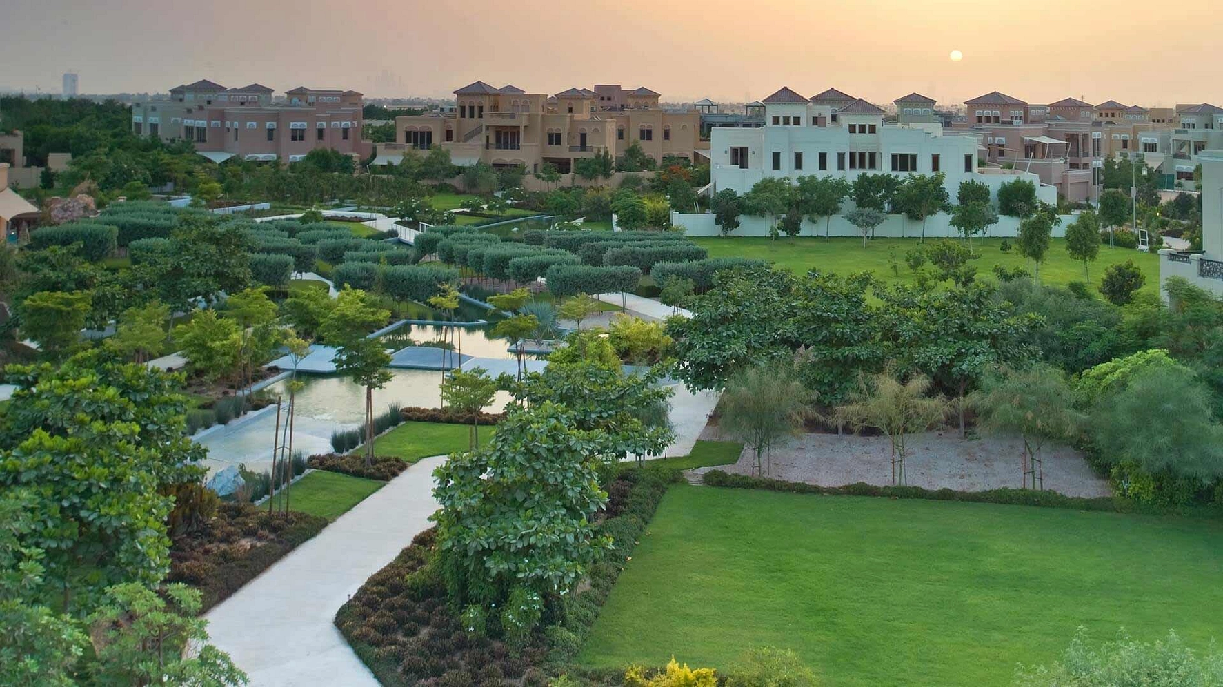 Best Villa Communities in Dubai for Luxury Living