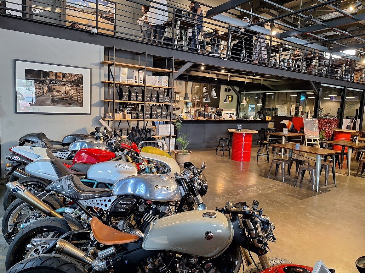 Best Breakfast Spots in Business Bay for Urban Living