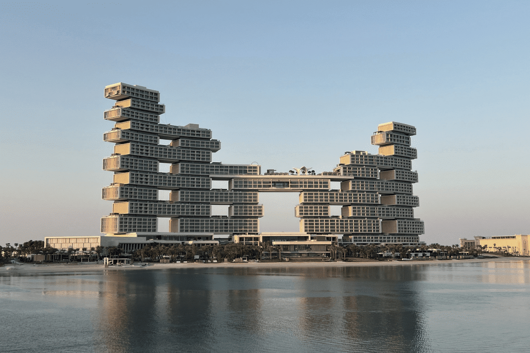 Branded Residences on Palm Jumeirah: Luxury Living in Dubai's Iconic Address